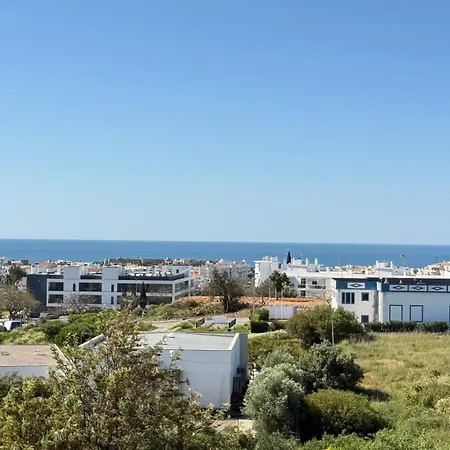 Cozy Sea View Apartment Albufeira